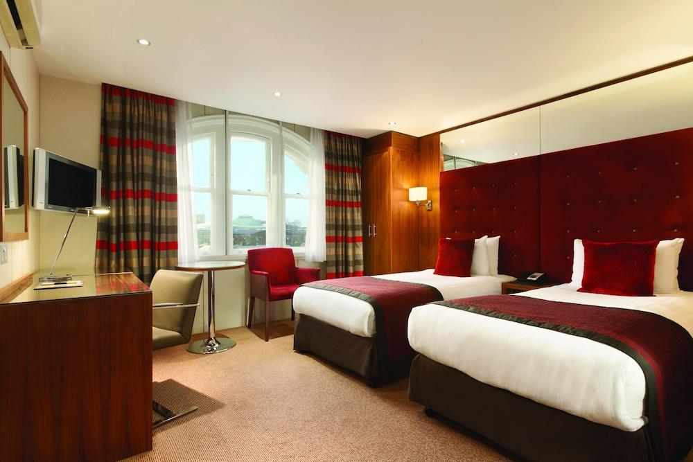 DoubleTree by Hilton London West End - Room