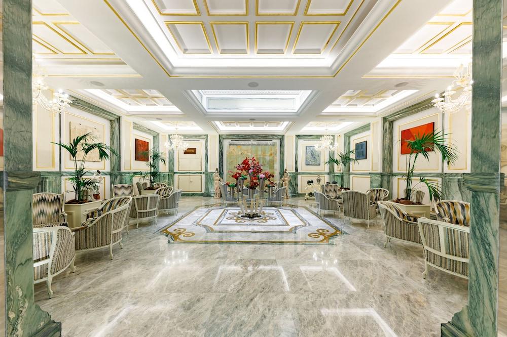 Aleph Rome Hotel Curio Collection by Hilton - Lobby