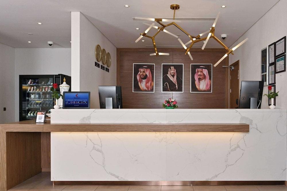Comfort Hotel Jeddah King Road - Lobby