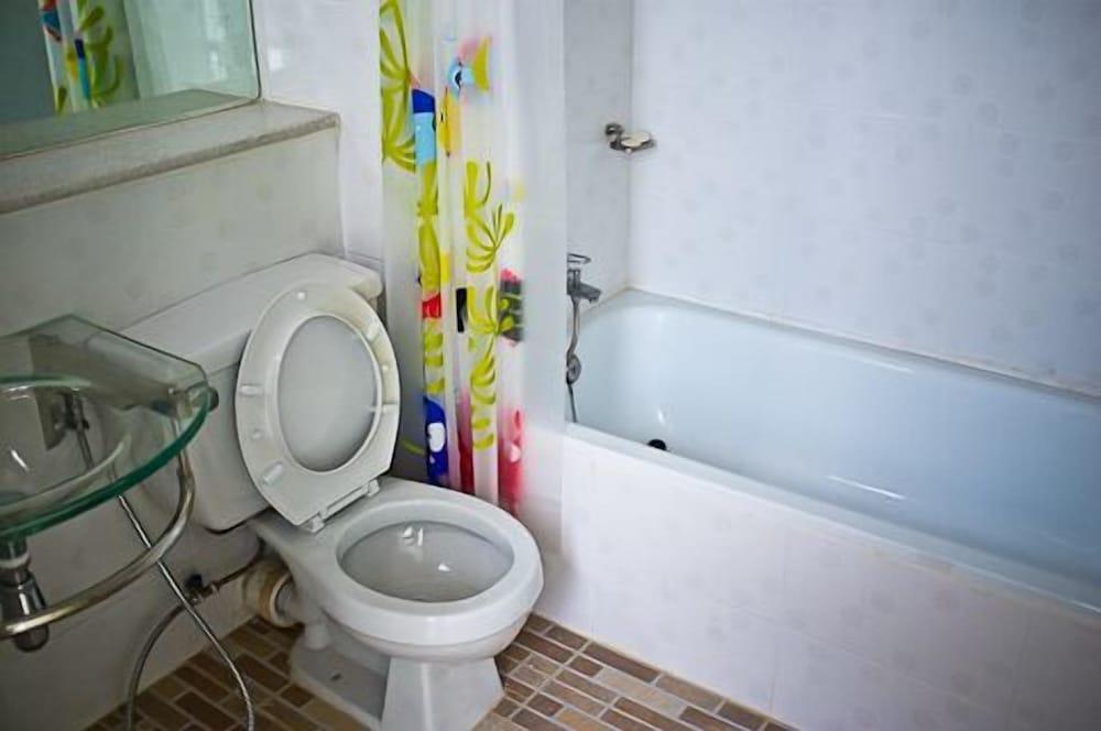 ليك فيو كوندومينيوم سوبيريور - Bathroom