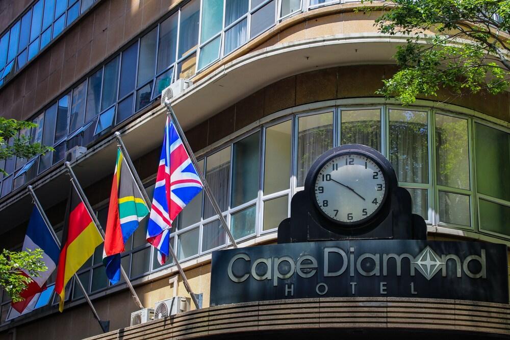Cape Diamond Boutique Hotel - Exterior detail