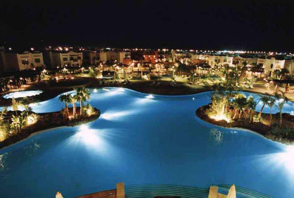 Sharm Holidays Real Estate - Indoor Pool