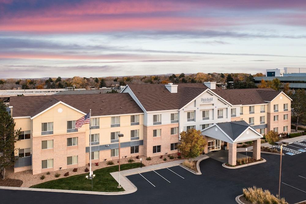 Fairfield Inn and Suites by Marriott Denver Aurora/ Medical Center - Featured Image