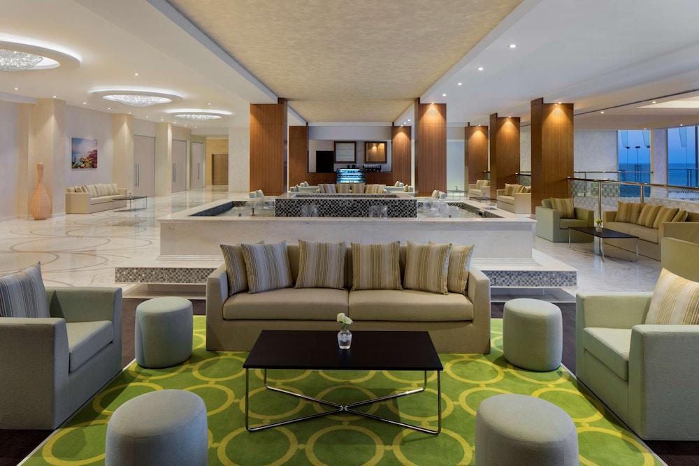 Radisson Blu Hotel & Resort, Sohar - Lobby