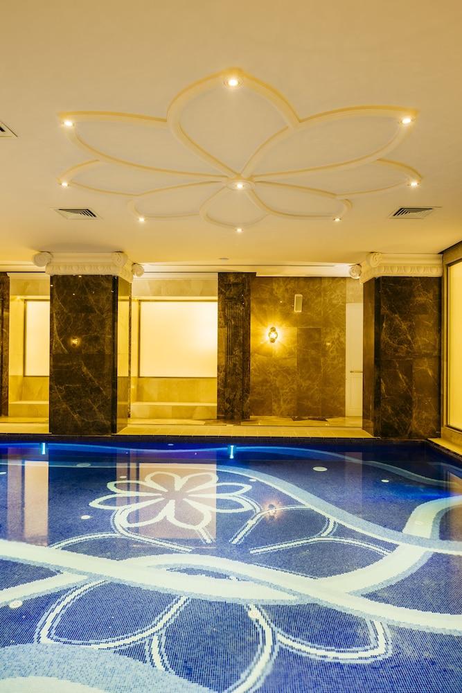 Lord's Palace Hotel Spa & Casino - Indoor Pool