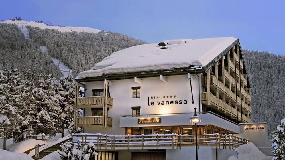Hotel Vanessa - Featured Image