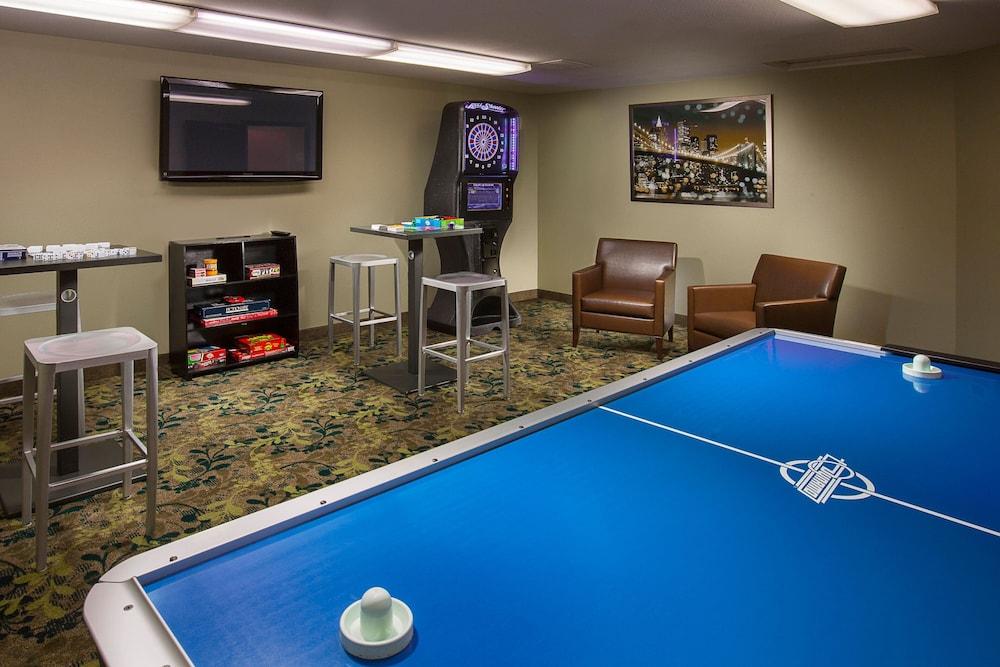 Residence Inn by Marriott Lake Oswego - Game Room