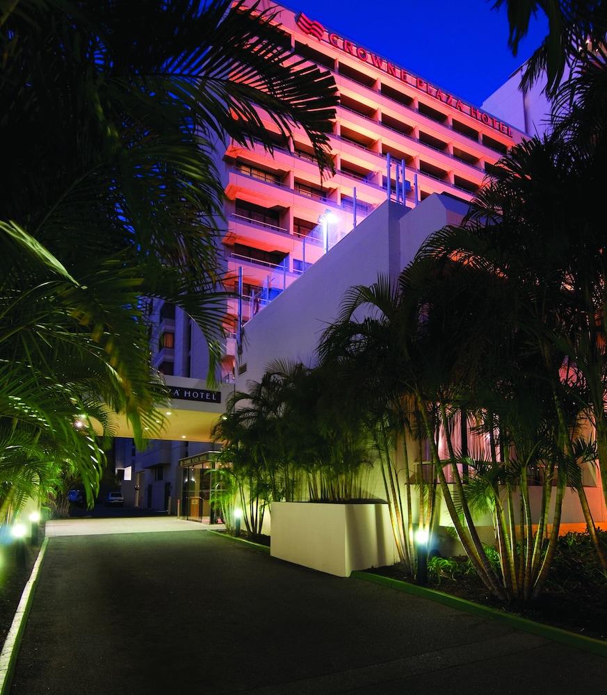 Crowne Plaza Perth, an IHG Hotel - Exterior