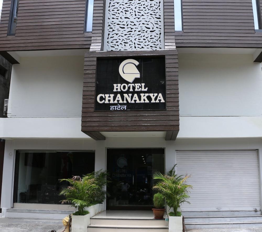 Hotel Chanakya - Featured Image