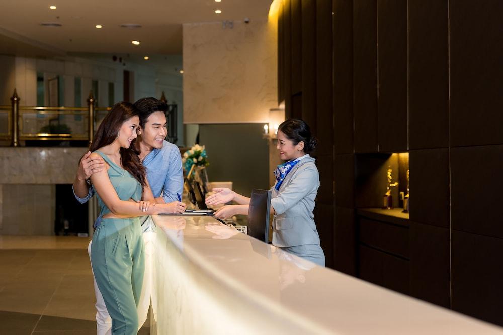 Royal Cliff Beach Hotel Pattaya - Reception