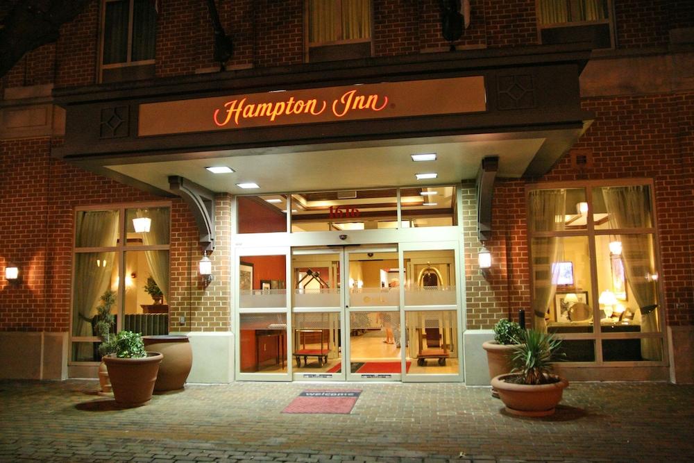 Hampton Inn Alexandria-Old Town/King St. Metro - Exterior