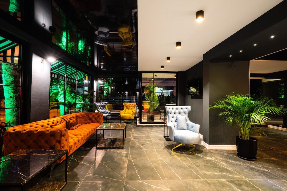 Basel Hotel - Lobby Lounge