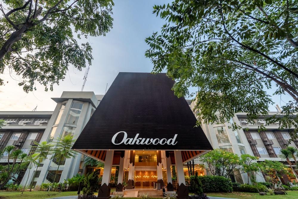 Oakwood Hotel & Apartments Taman Mini Jakarta - Featured Image