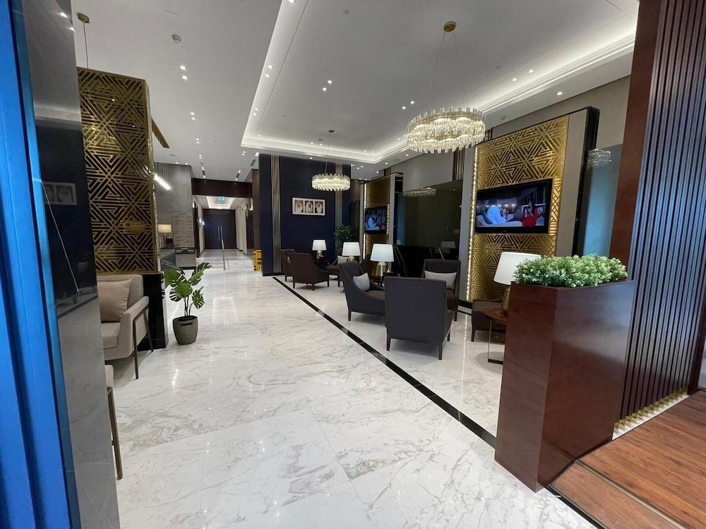 فندق مطار البحرين - فندق بالمطار للمسافرين العابرين والمغادرين فقط - Lobby Sitting Area