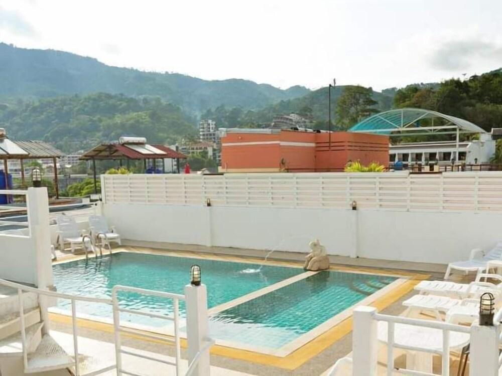 Garden Phuket Hotel - Rooftop Pool