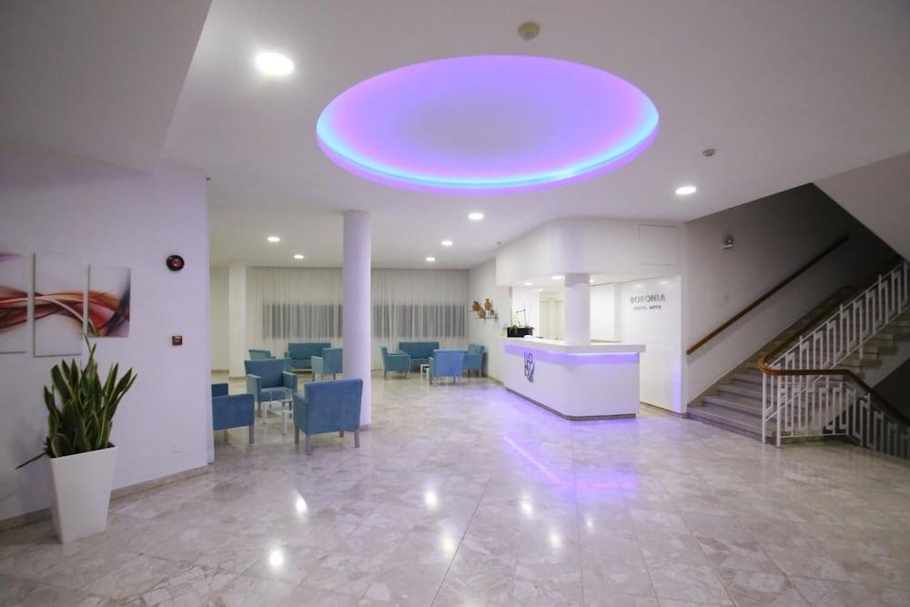 Boronia Hotel Apartments - Lobby