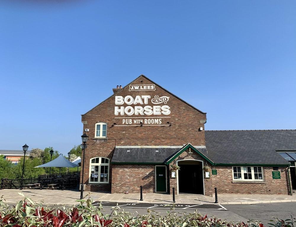The Boat & Horses Inn - Exterior