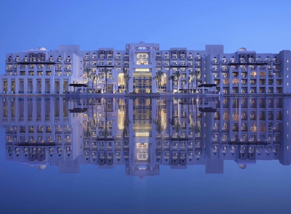 Anantara Eastern Mangroves Abu Dhabi Hotel - Property Grounds