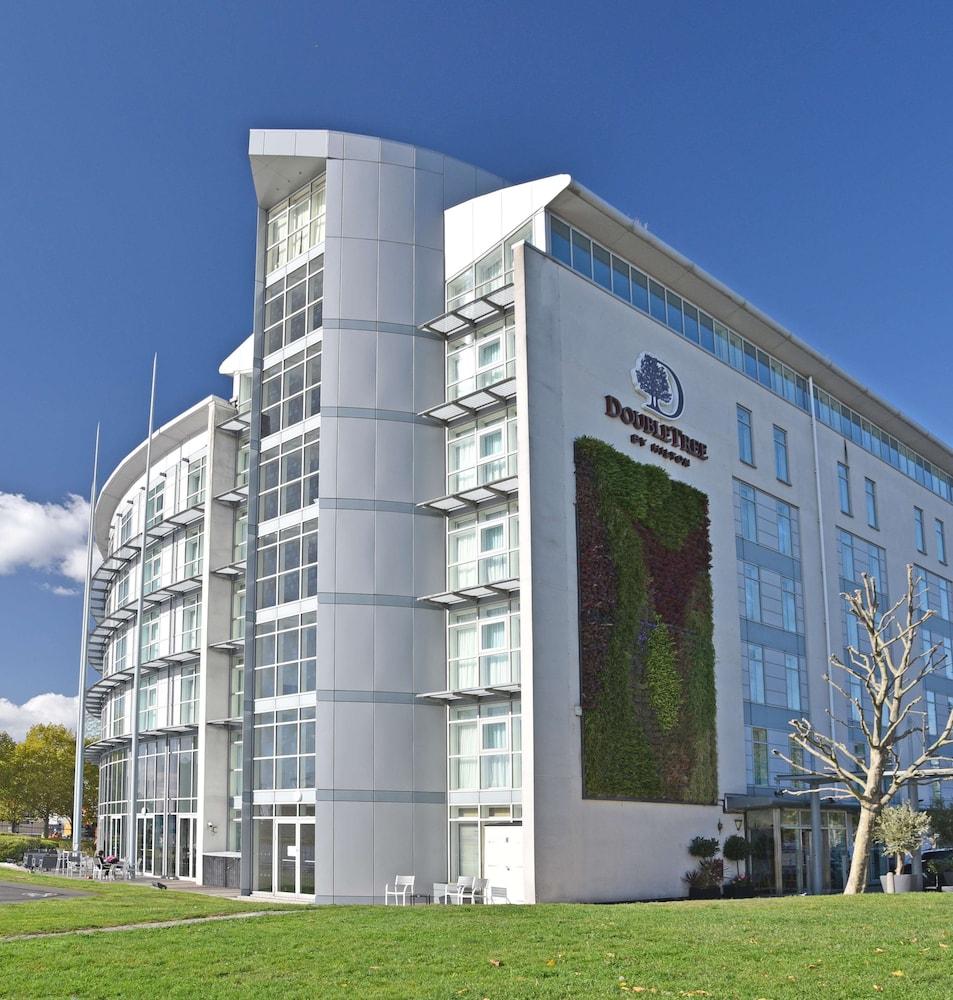 DoubleTree by Hilton Hotel London ExCel - Featured Image