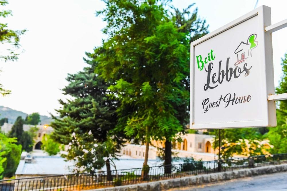 Beit Lebbos - Exterior