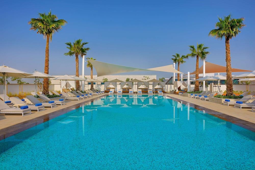 Doubletree By Hilton Abu Dhabi Yas Island Residences - Pool