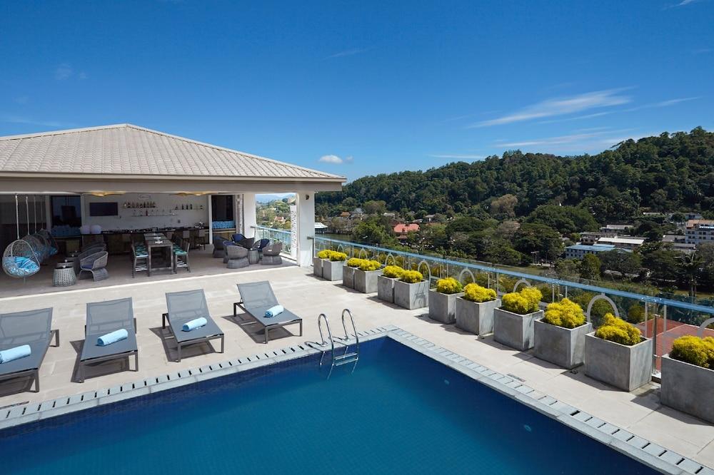 Radisson Hotel Kandy - Outdoor Pool