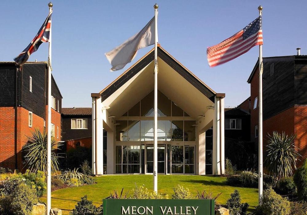 Meon Valley Hotel, Golf & Country Club - Exterior