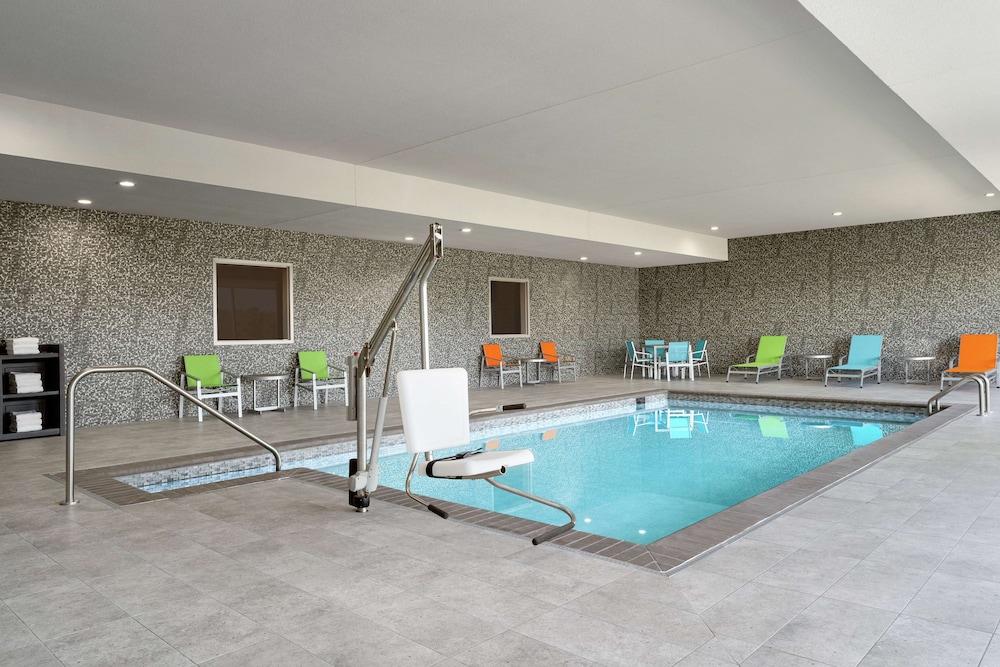 Home2 Suites by Hilton Norfolk Airport - Pool