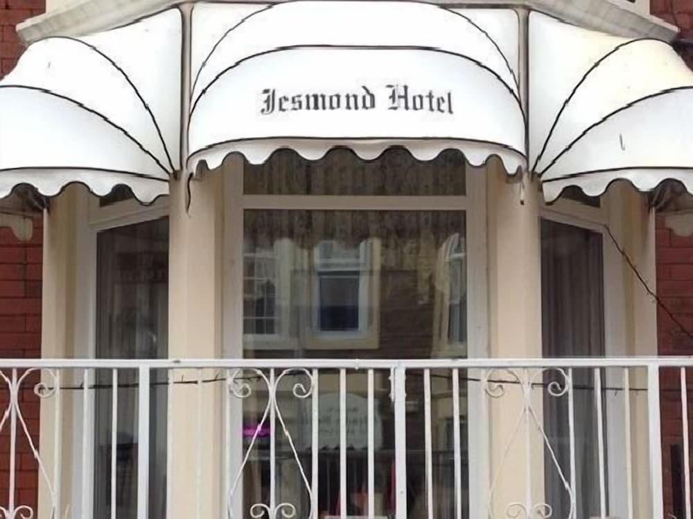 Jesmond International Hotel - Featured Image