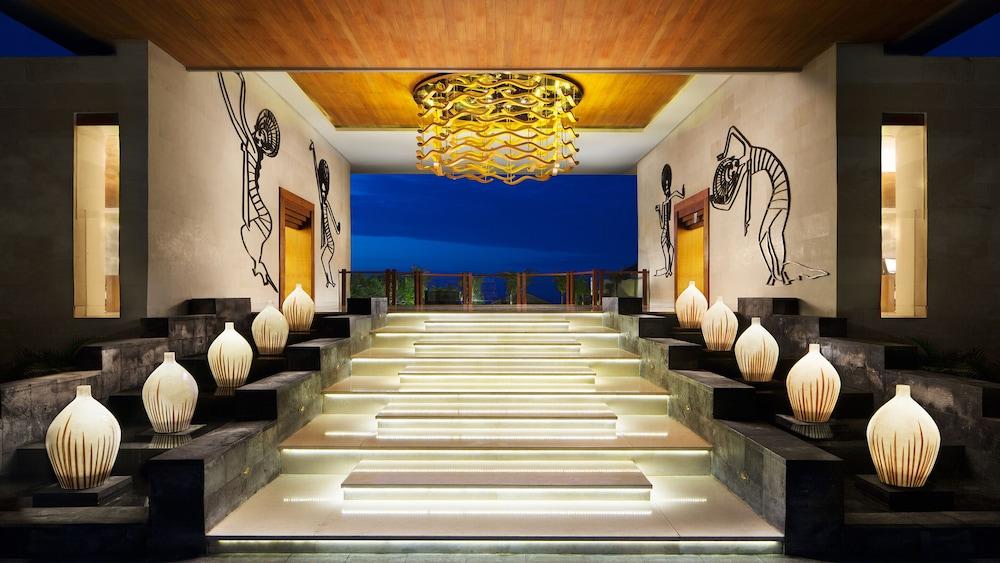 Samabe Bali Suites & Villas - Interior Entrance