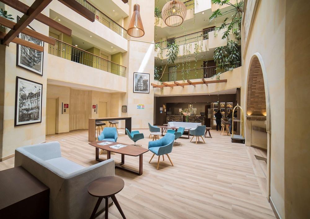 Embassy Suites by Hilton Bogota - Rosales - Lobby