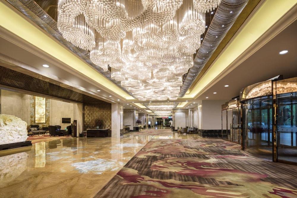 Jin Jiang International Hotel Urumqi - Lobby