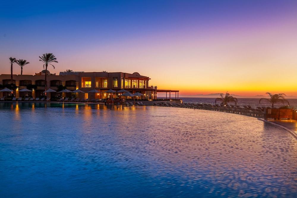 Cleopatra Luxury Resort Sharm El Sheikh - Outdoor Pool