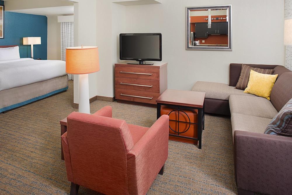 Residence Inn by Marriott Sacramento Cal Expo - Room