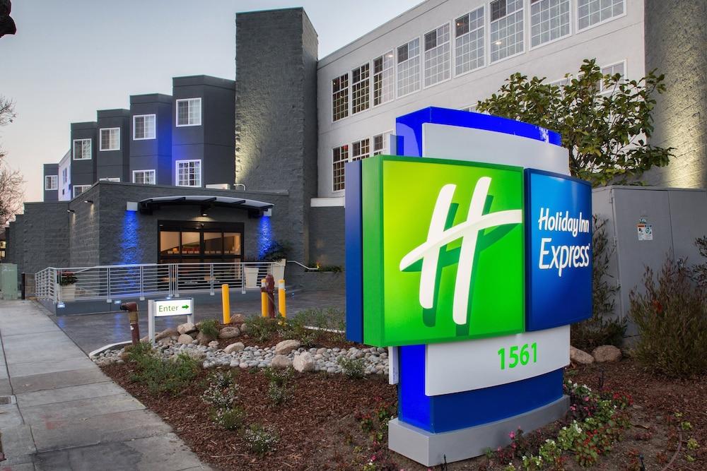 Holiday Inn Express Mountain View - S Palo Alto, an IHG Hotel - Featured Image