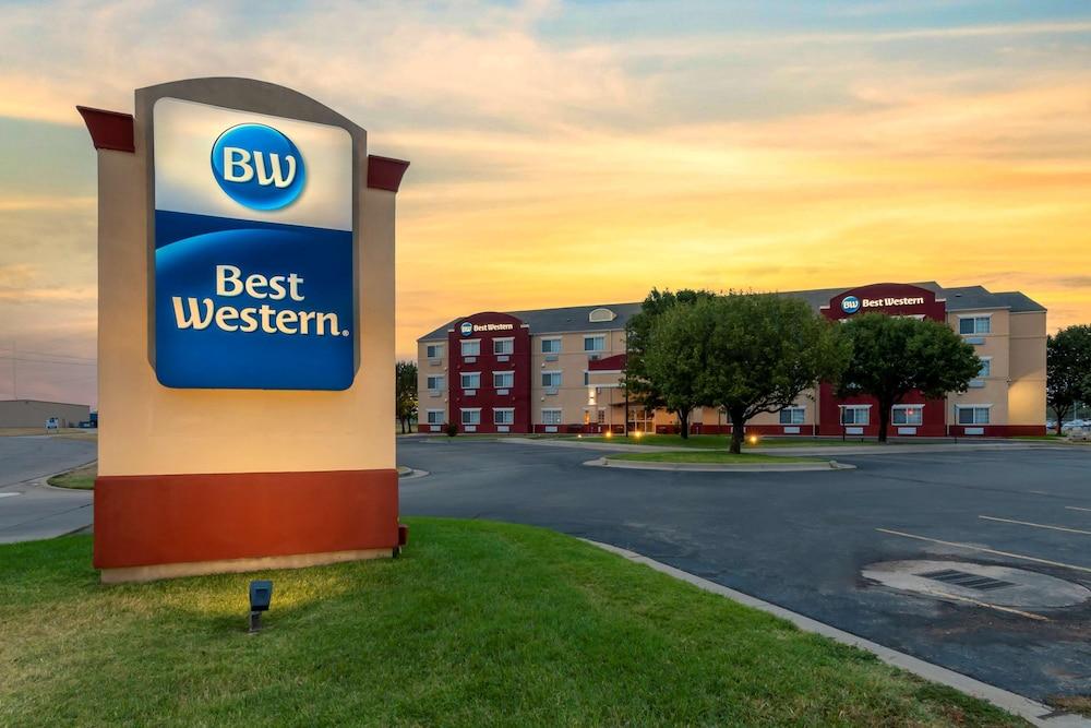 Best Western Governors Inn & Suites - Featured Image