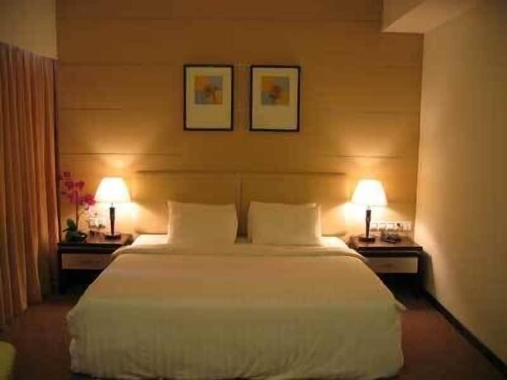 Ritz Garden Hotel Ipoh - Room