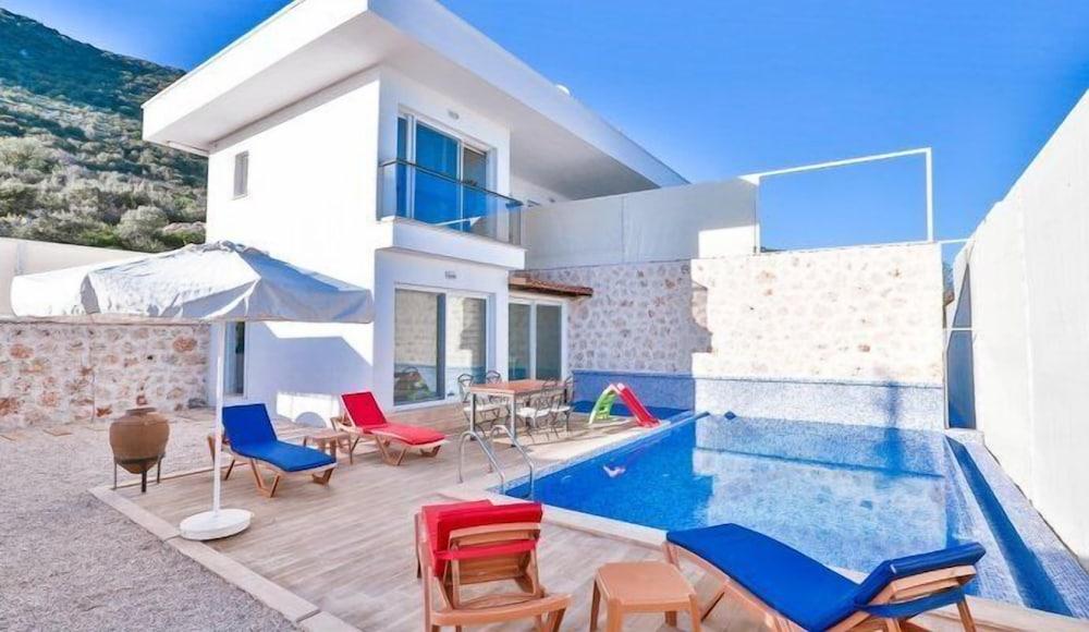 Kas 2 Bedrooms Villa With Private Pool - Featured Image