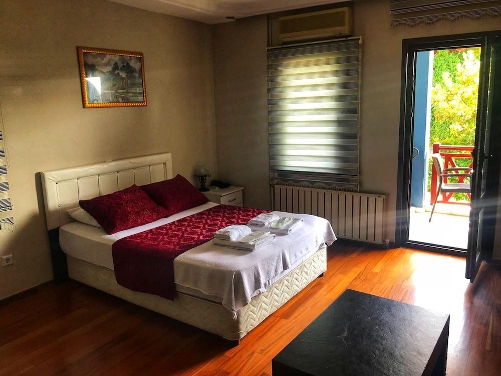 Mavilla Hotel - Room