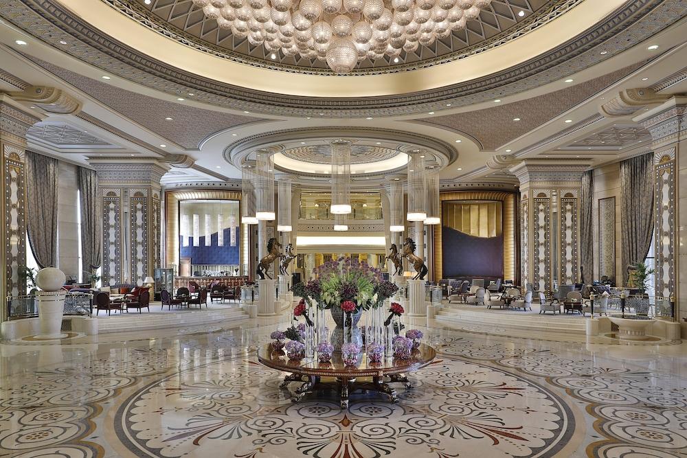 فندق ريتز كارلتون، الرياض - Lobby