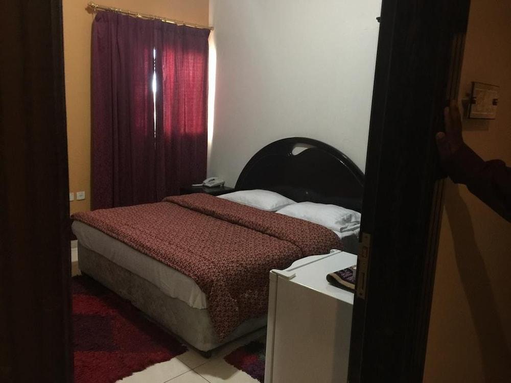 AlToot Palace Furnished Apartments 2 - Room