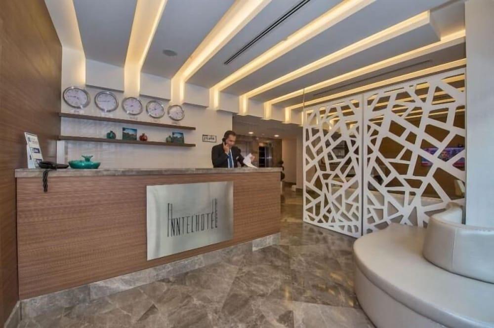 Inntel Hotel Istanbul - Reception