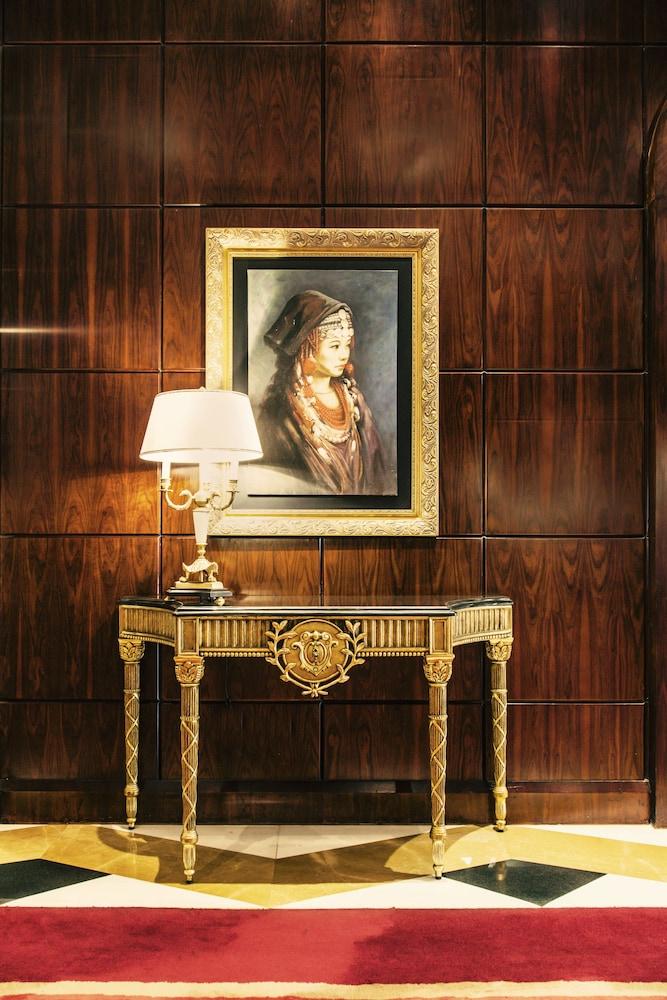 The Nile Ritz-Carlton, Cairo - Interior Entrance