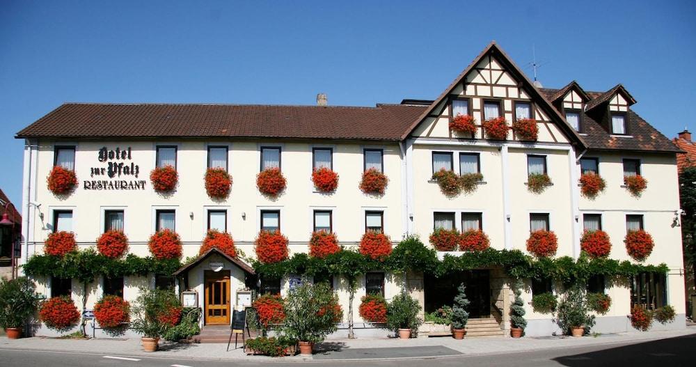 Hotel zur Pfalz - Exterior