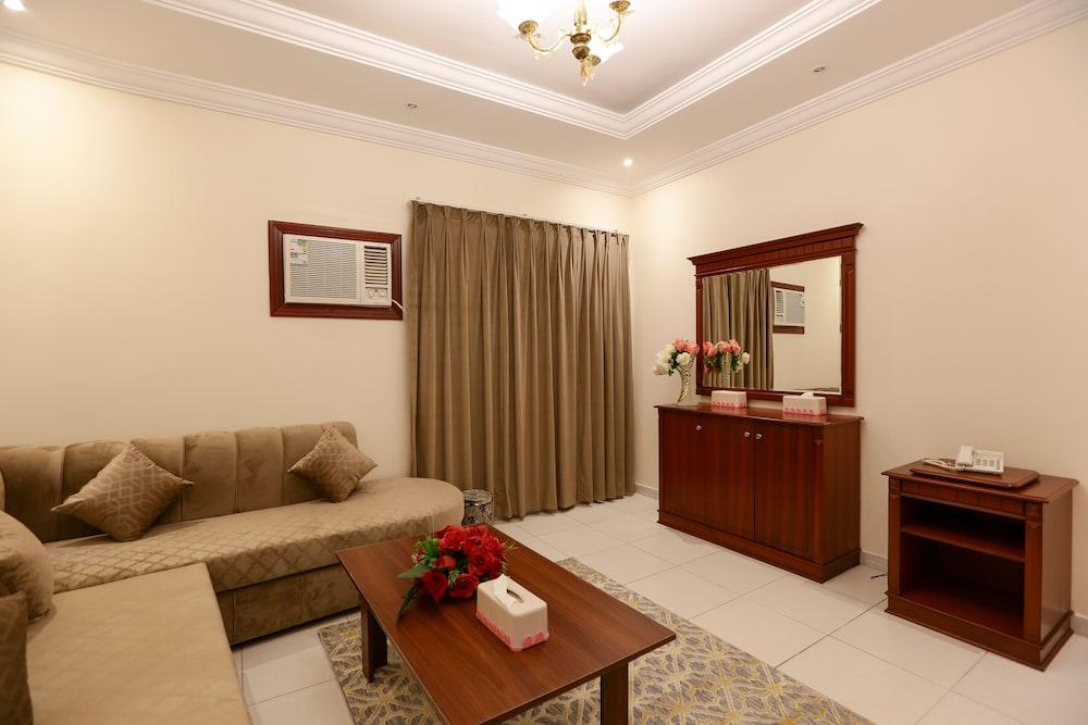 Mrakez Alarab Furnished Apartments 3 - Lobby Sitting Area