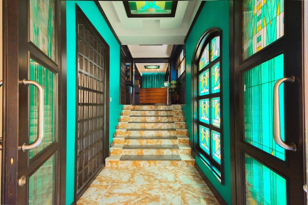 Hazz Hotel Baku - Interior Entrance