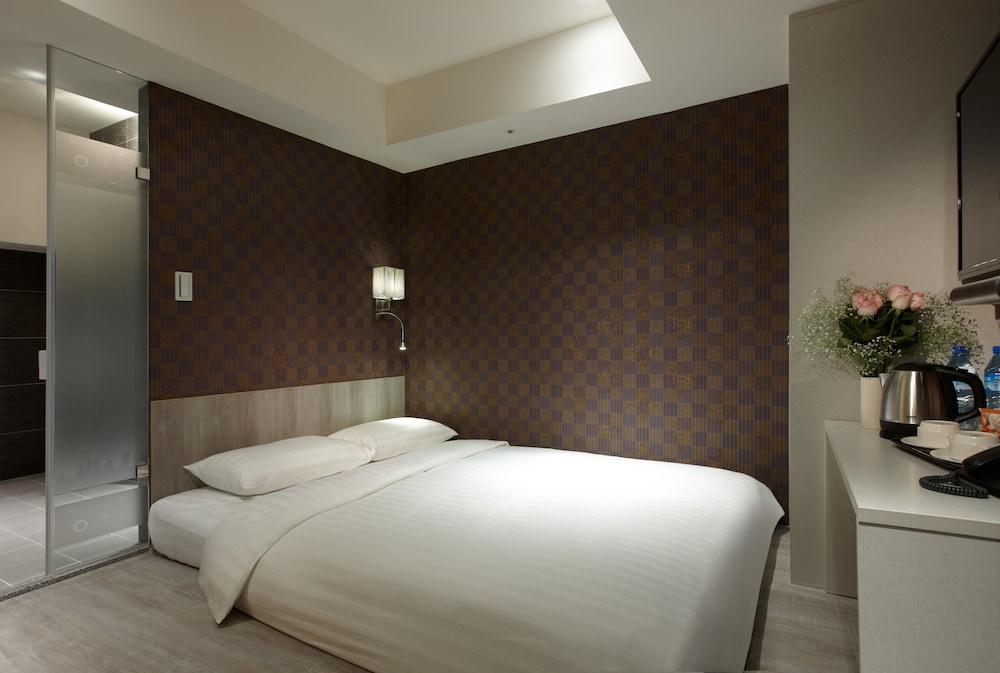 Hotel RF - Room