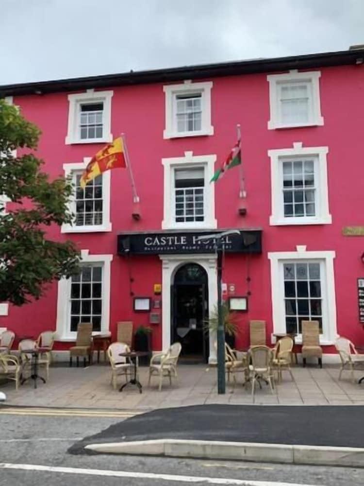 The Castle Hotel - Exterior