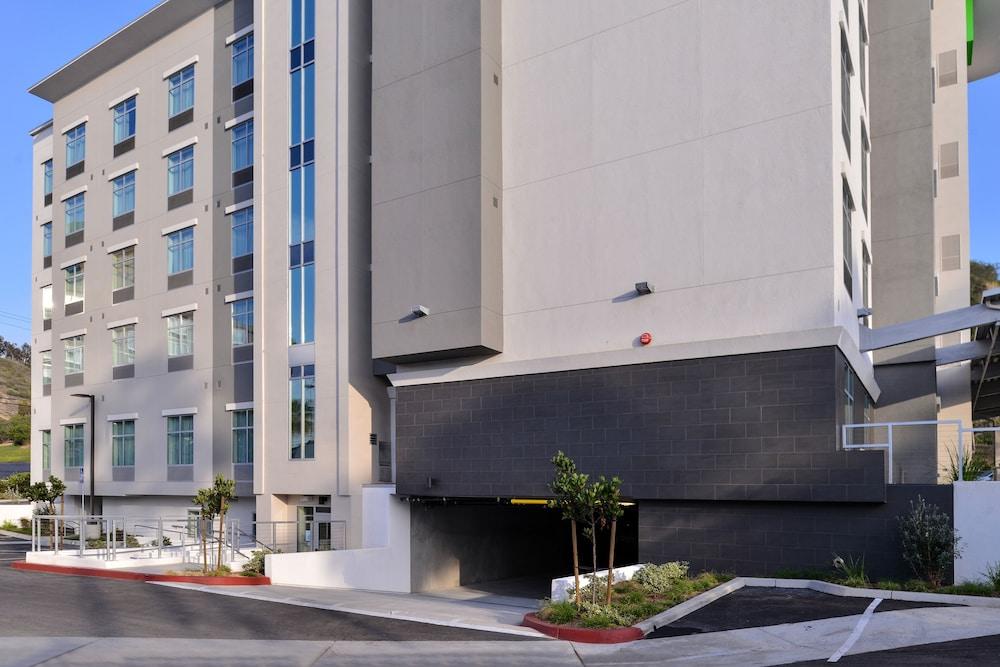 Holiday Inn Express & Suites San Diego - Mission Valley, an IHG Hotel - Exterior