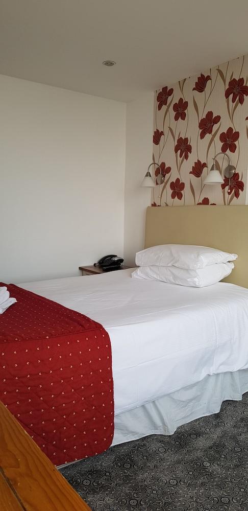 Atlantic Seafront Guest Accommodation - Room